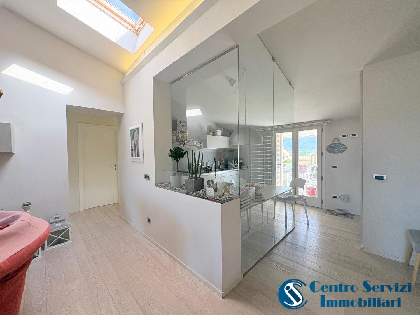 Attico con terrazzo, San Giuliano Terme ghezzano