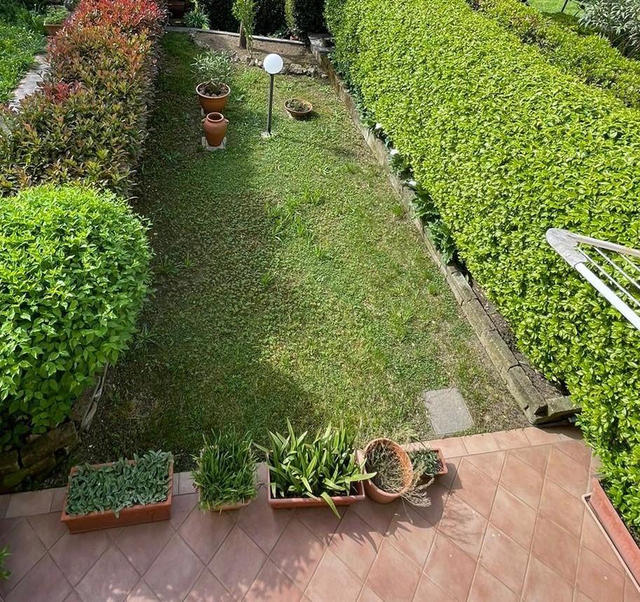 Casa indipendente con giardino a Fucecchio