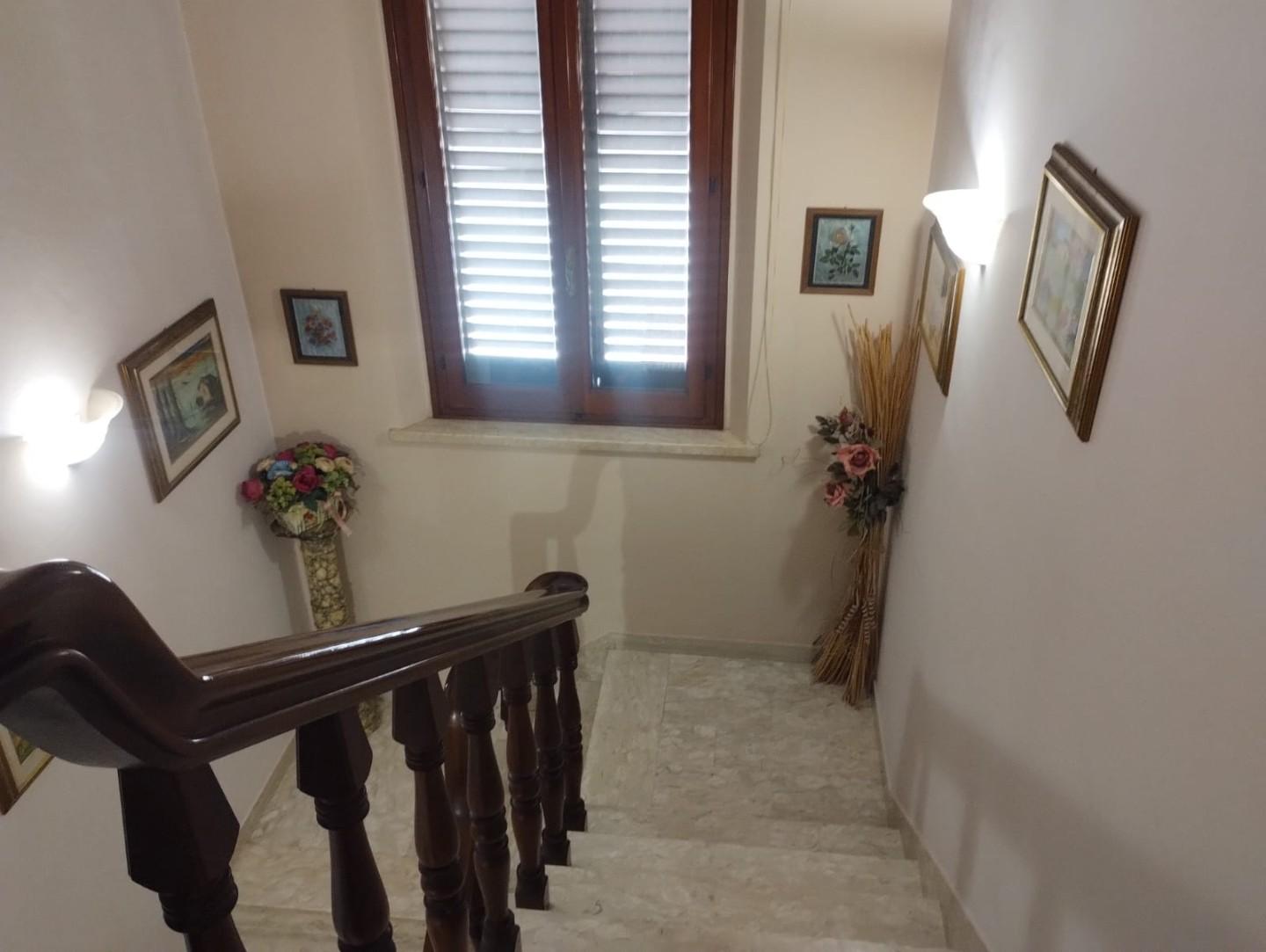 Casa indipendente con terrazzi a Empoli