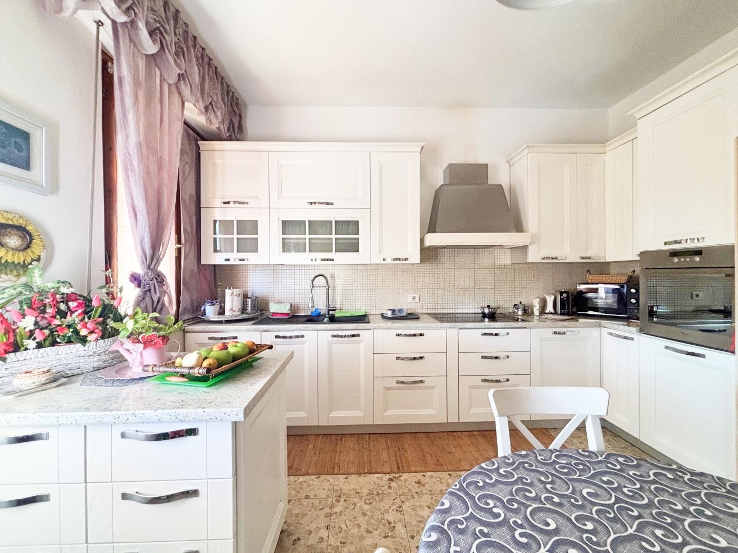 Appartamento con terrazzi, Empoli piazza toscanini