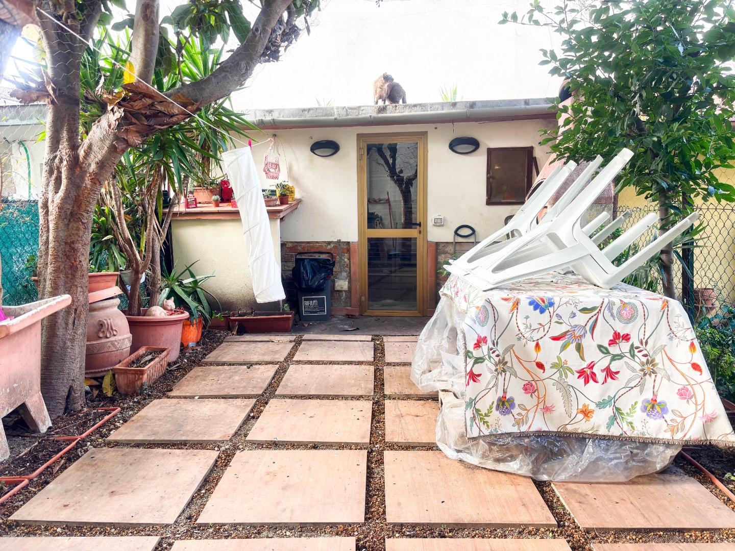 Trilocale con giardino, Empoli cascine