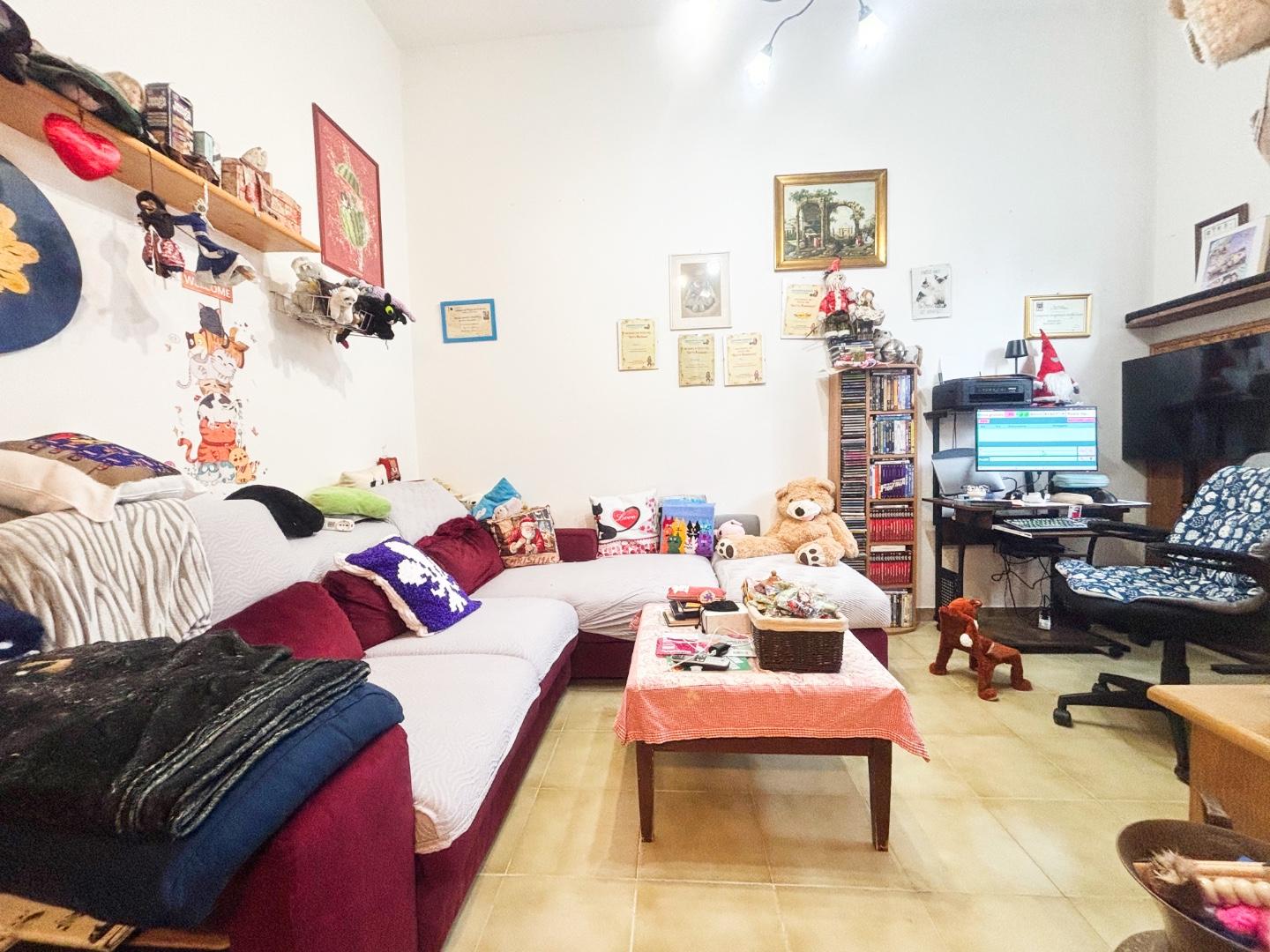 Trilocale con giardino, Empoli cascine