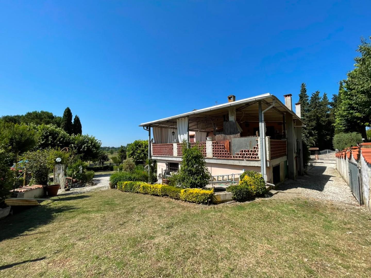 Casa indipendente con giardino, Fucecchio ponte a cappiano