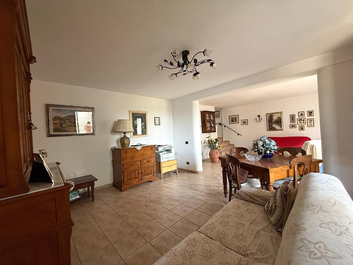 Casa indipendente con giardino, Empoli pianezzoli