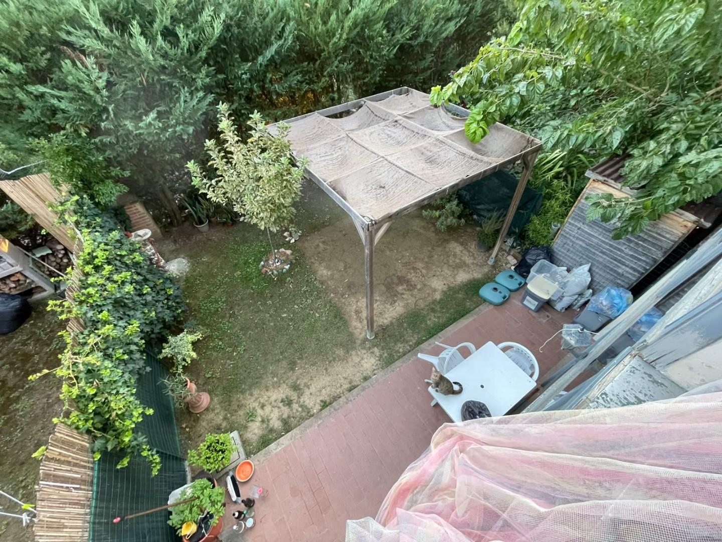 Casa indipendente con giardino a Castelfiorentino