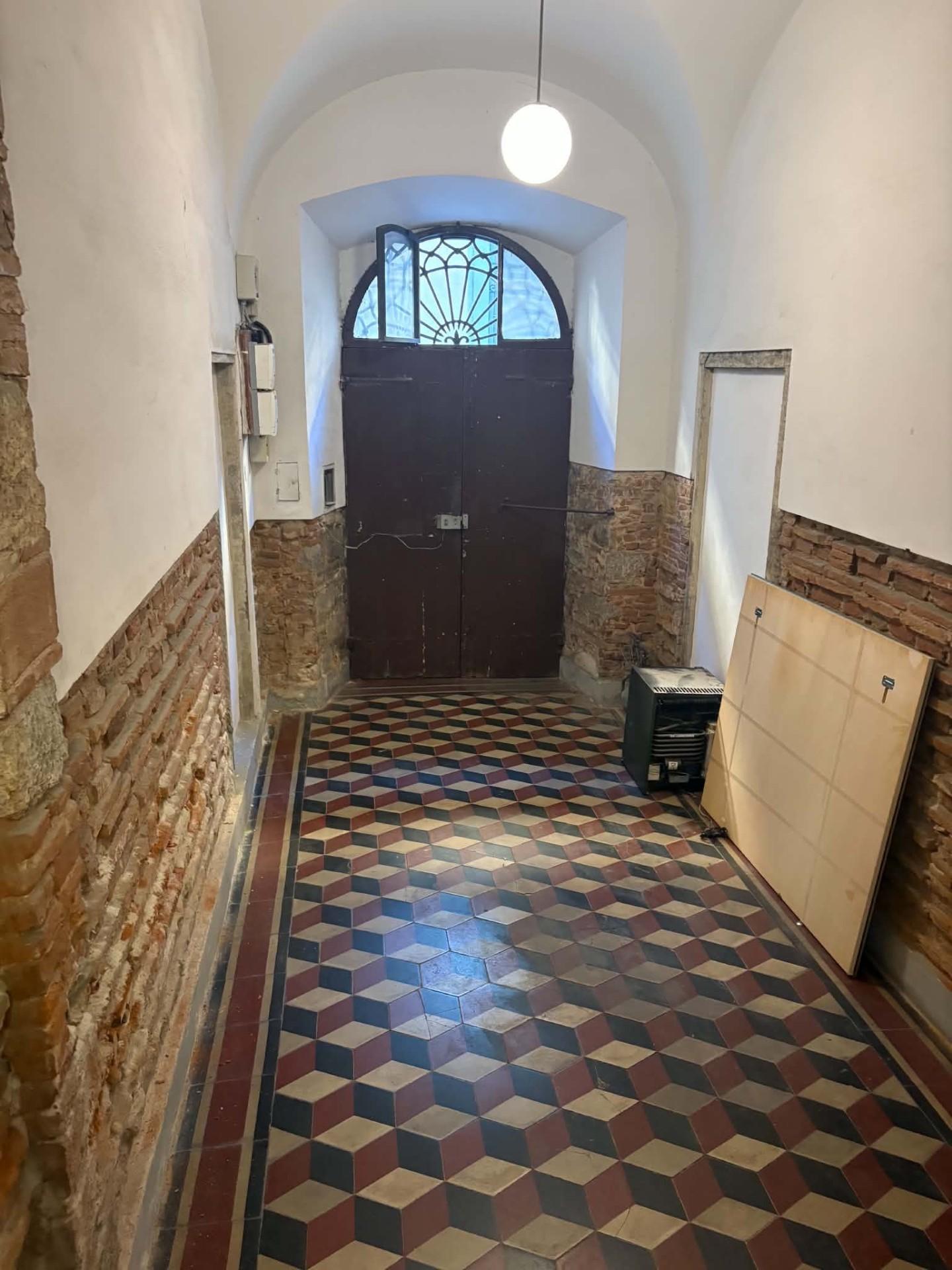 Bilocale arredato in affitto, Pisa borgo largo