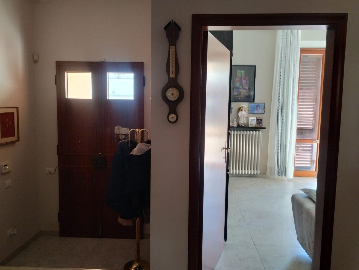 Casa indipendente con terrazzi a Empoli