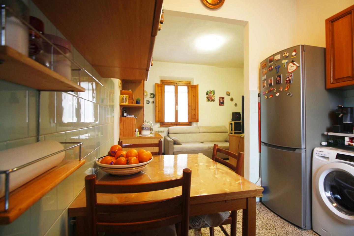 Trilocale in vendita, Capraia e Limite limite