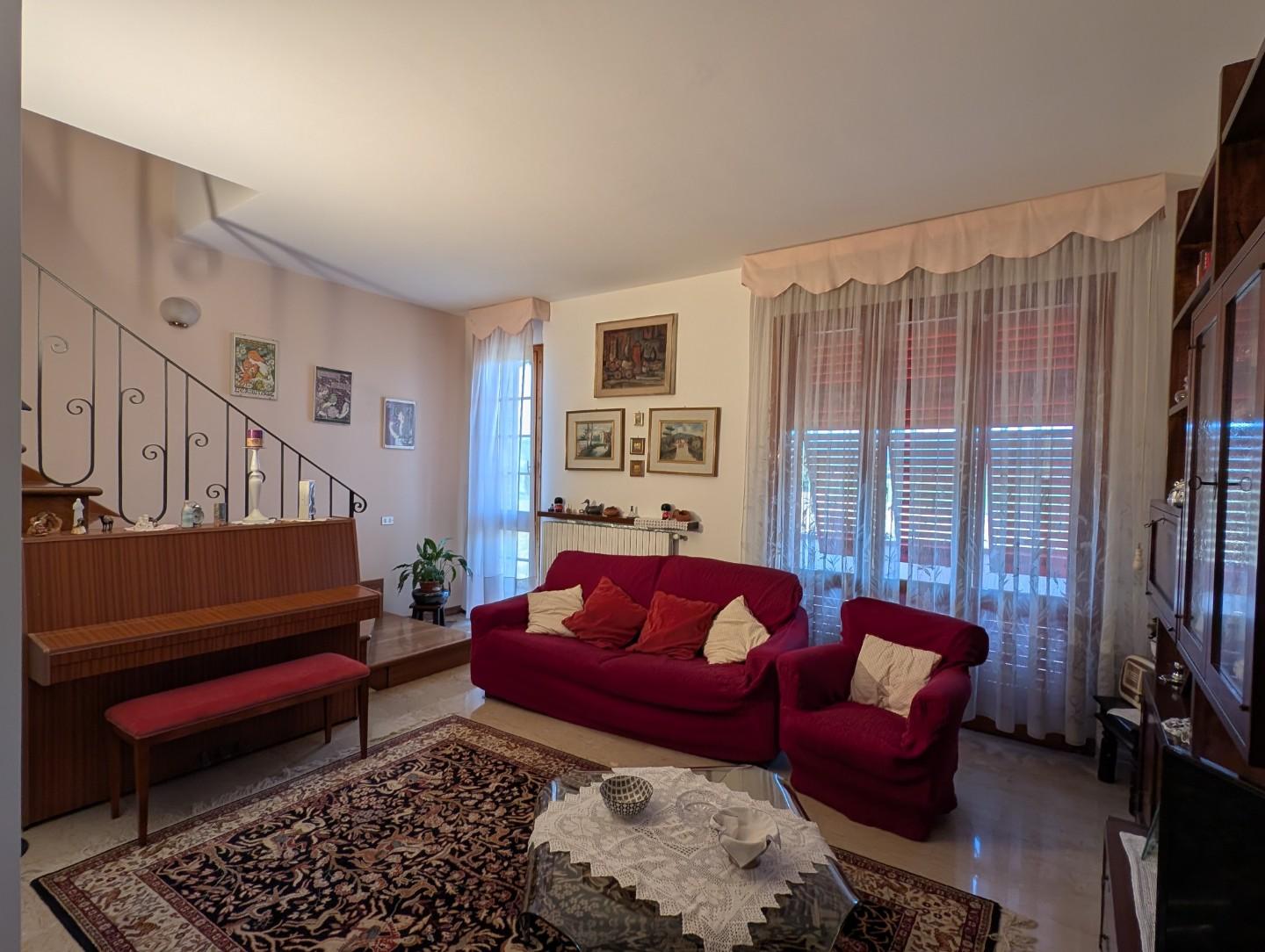 Villa Bifamiliare con giardino, Empoli cortenuova