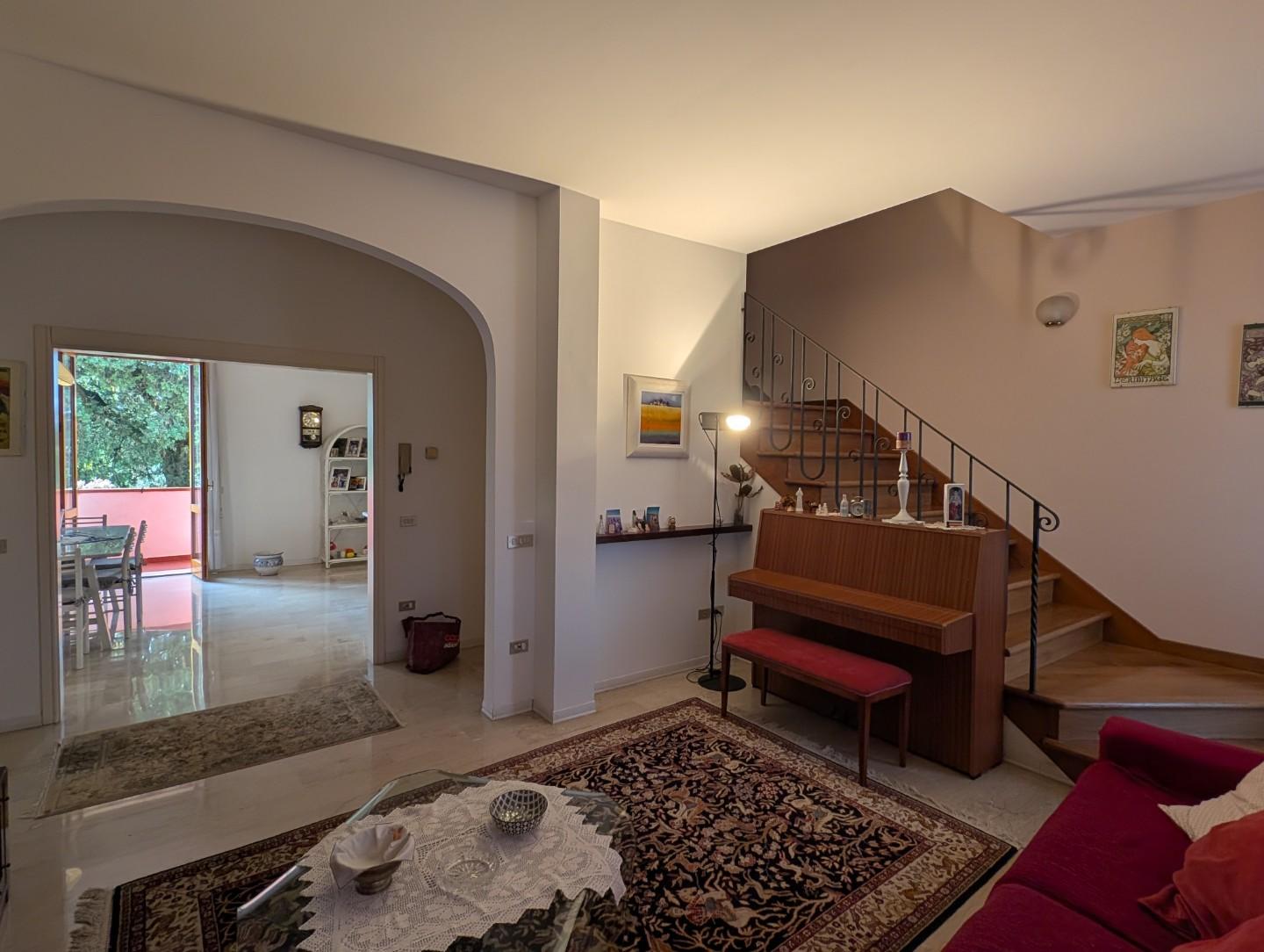 Villa Bifamiliare con giardino, Empoli cortenuova