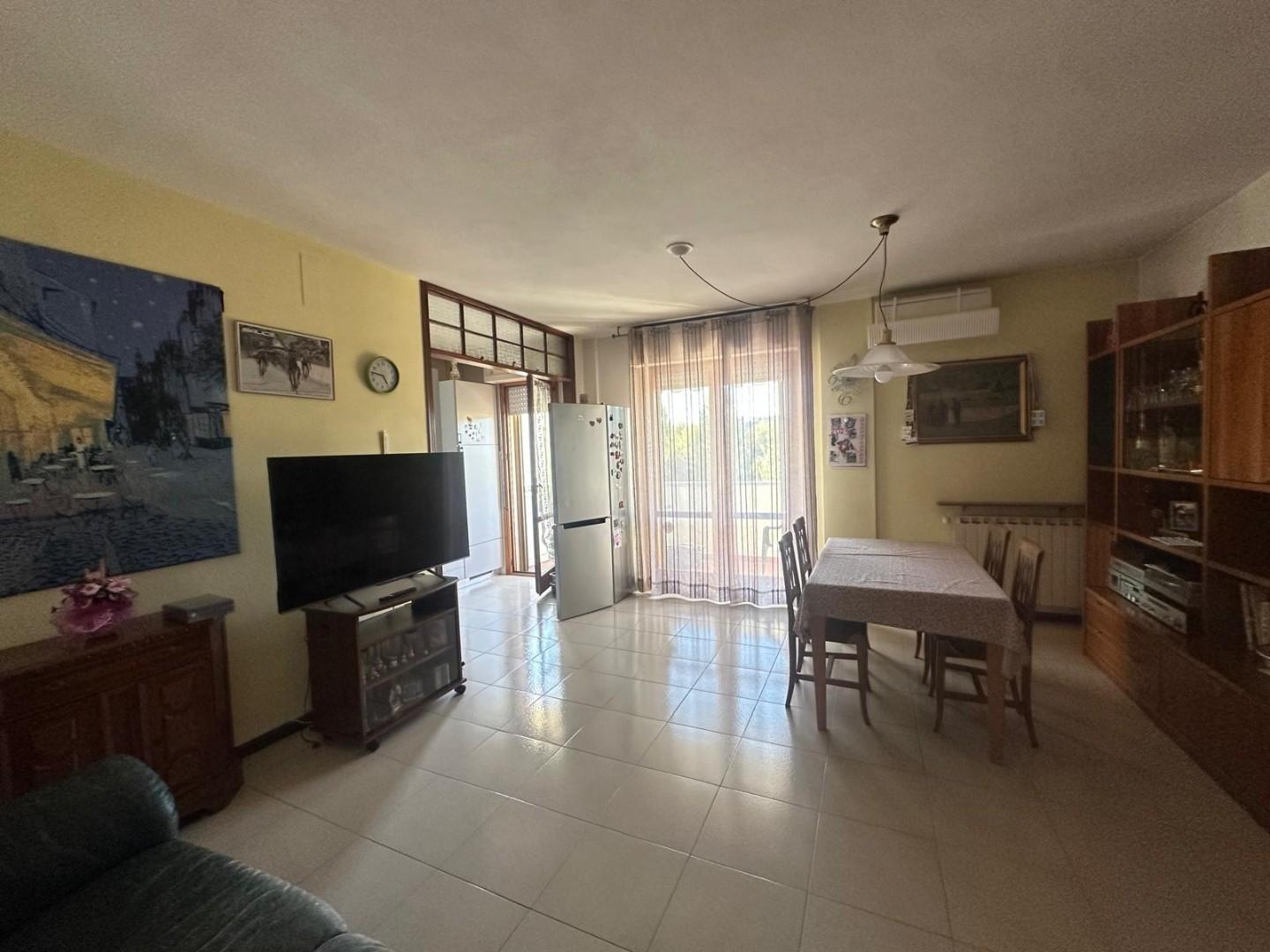 Trilocale con terrazzo a Empoli