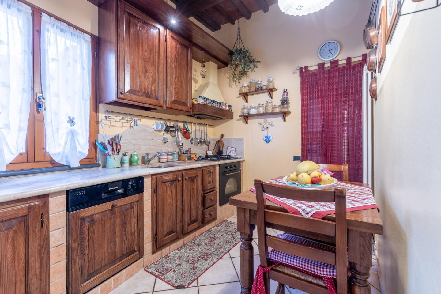 Appartamento con giardino a Terricciola