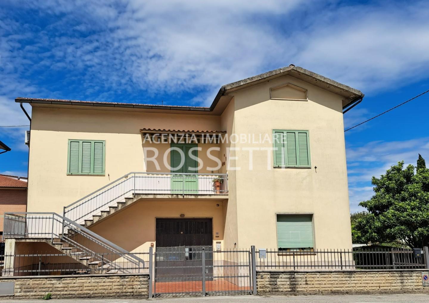 Casa indipendente con giardino a Lamporecchio