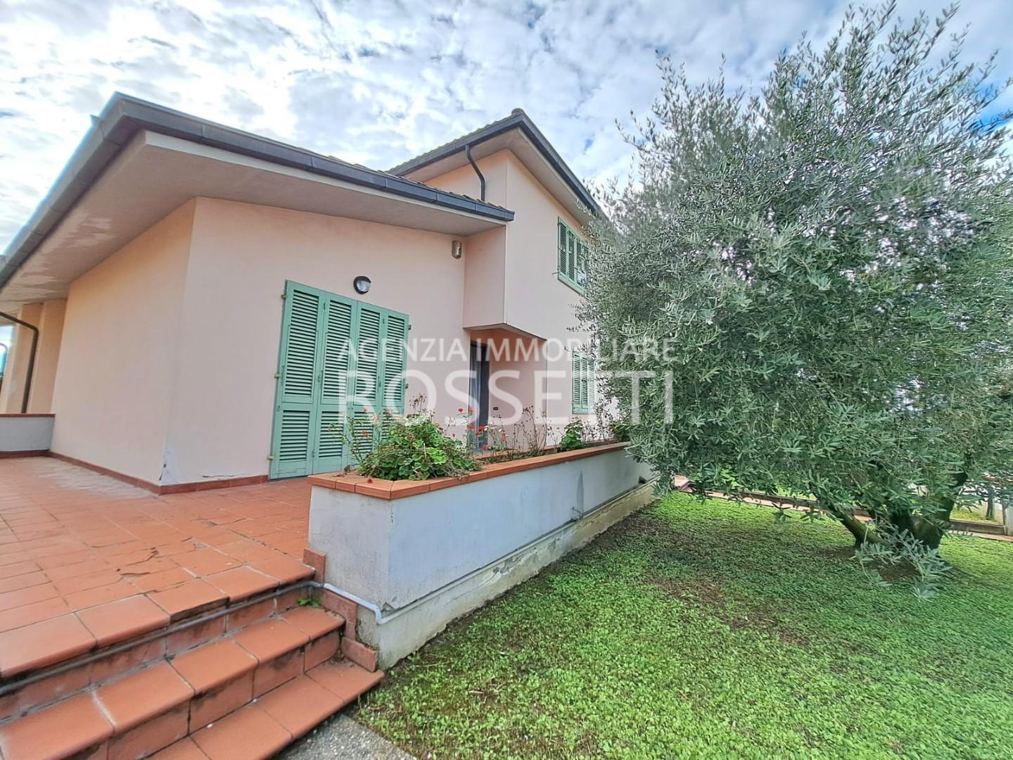 Casa indipendente con giardino a Cerreto Guidi