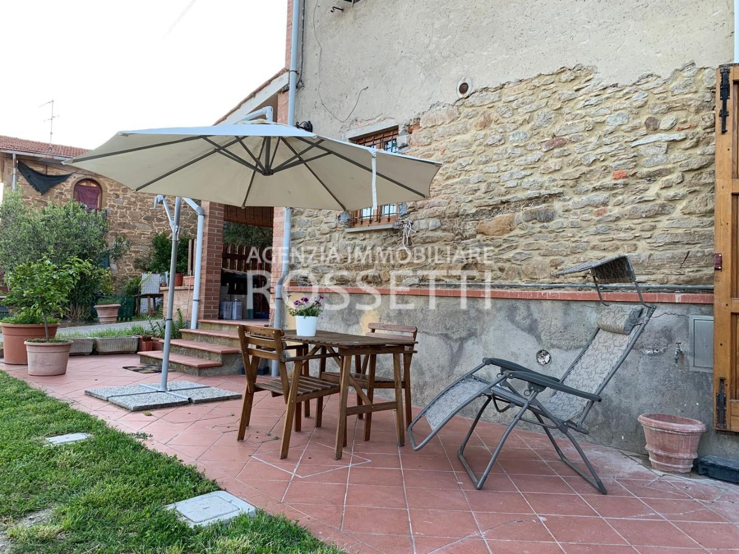 Casa indipendente con giardino a Vinci