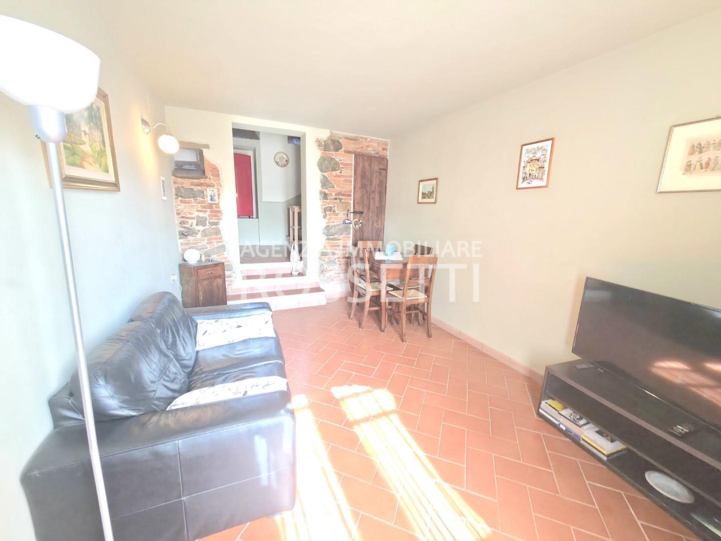 Casa indipendente arredata in affitto a Lamporecchio