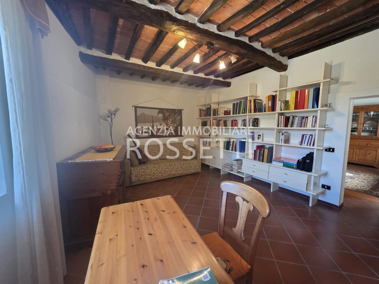 Casa indipendente con giardino a Lamporecchio