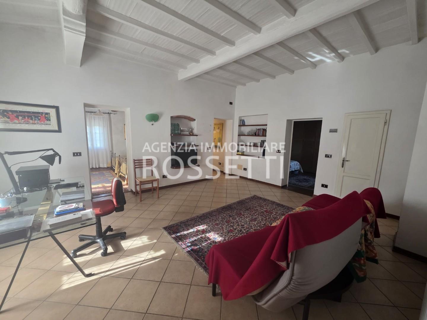 Casa indipendente con giardino a Lamporecchio