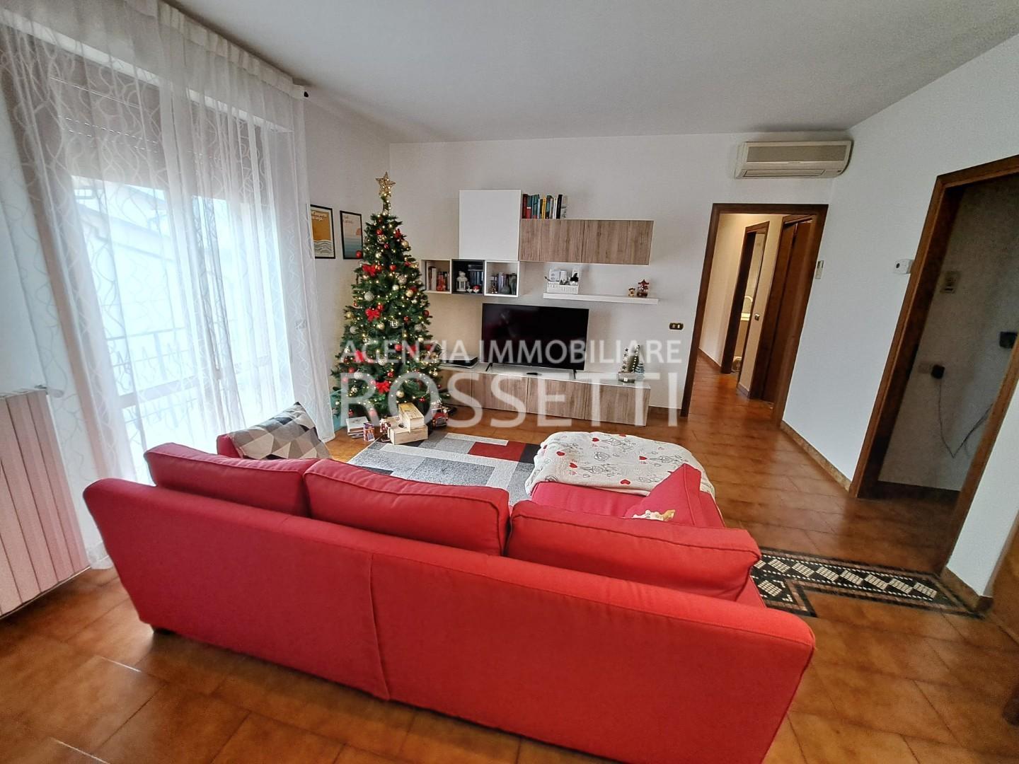 Appartamento con terrazzi a Cerreto Guidi