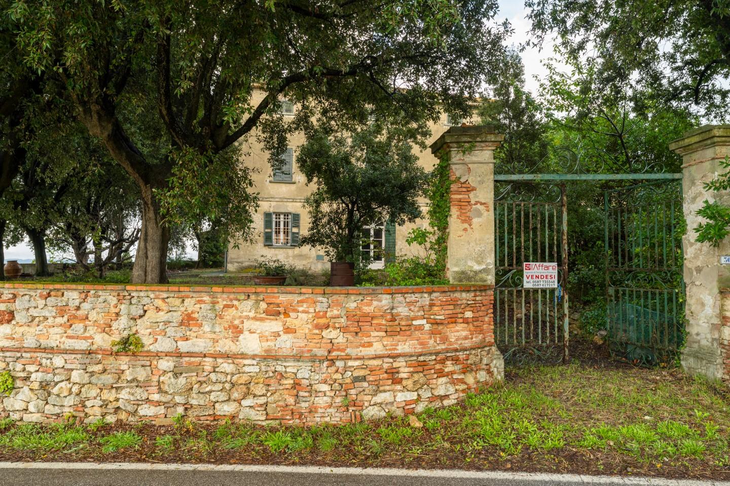 Stabile/Palazzo con giardino, Terricciola soiana