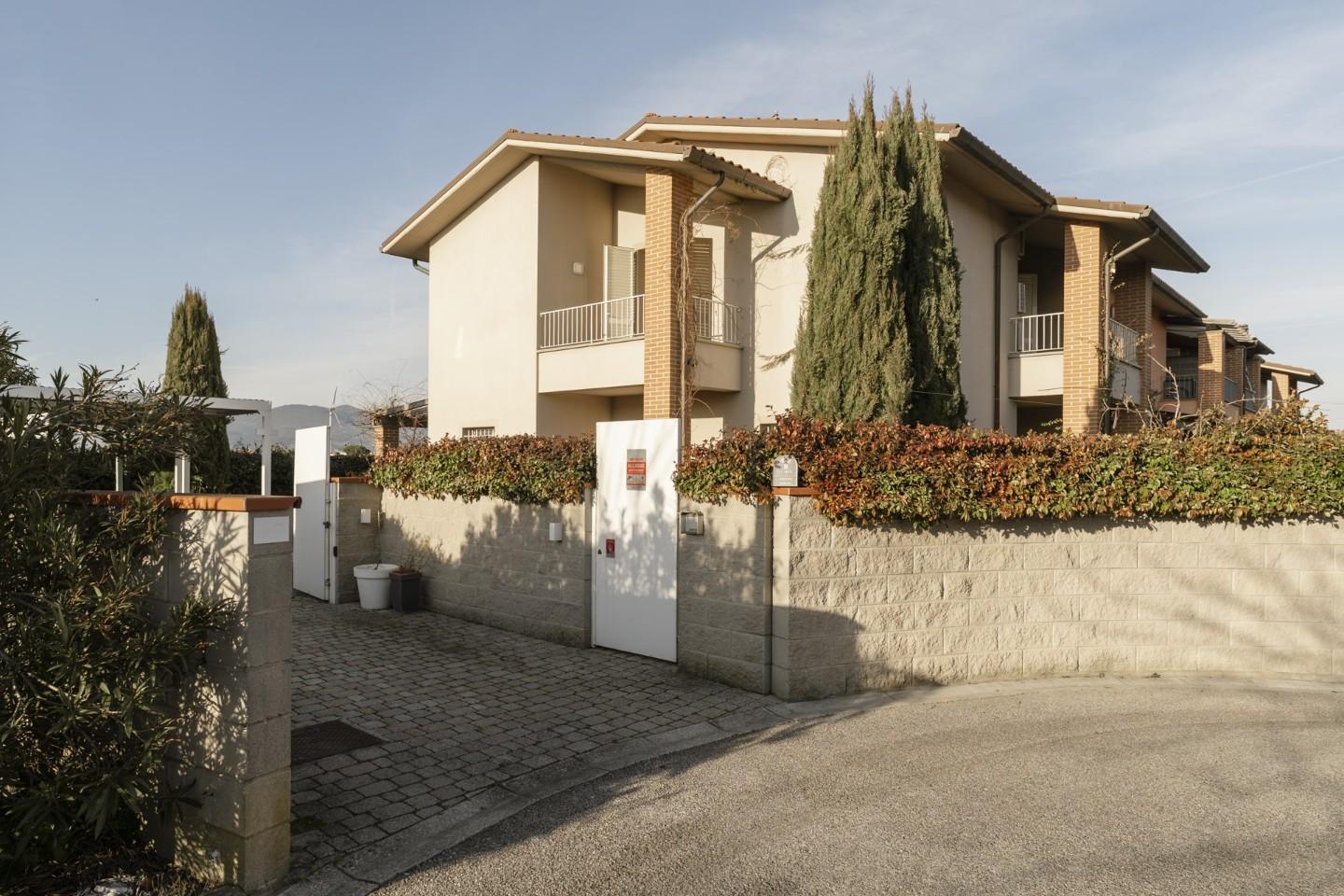 Casa indipendente con giardino, Pontedera gello