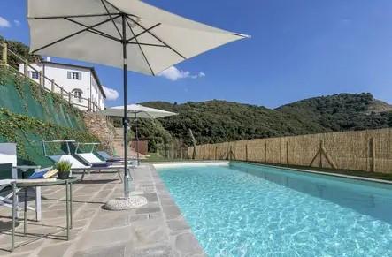 Rustico con giardino a Vecchiano