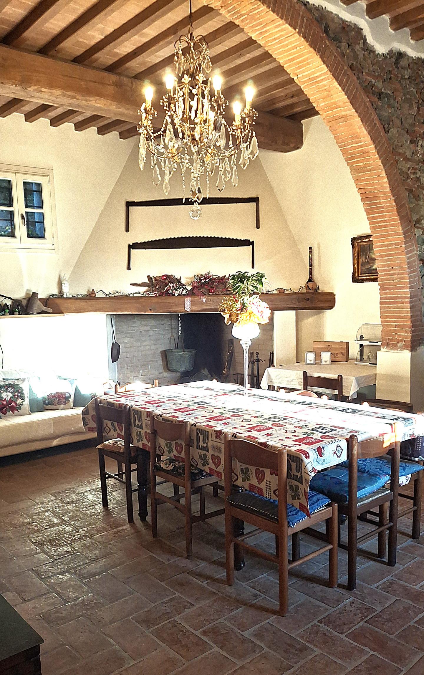 Rustico con giardino a Vecchiano