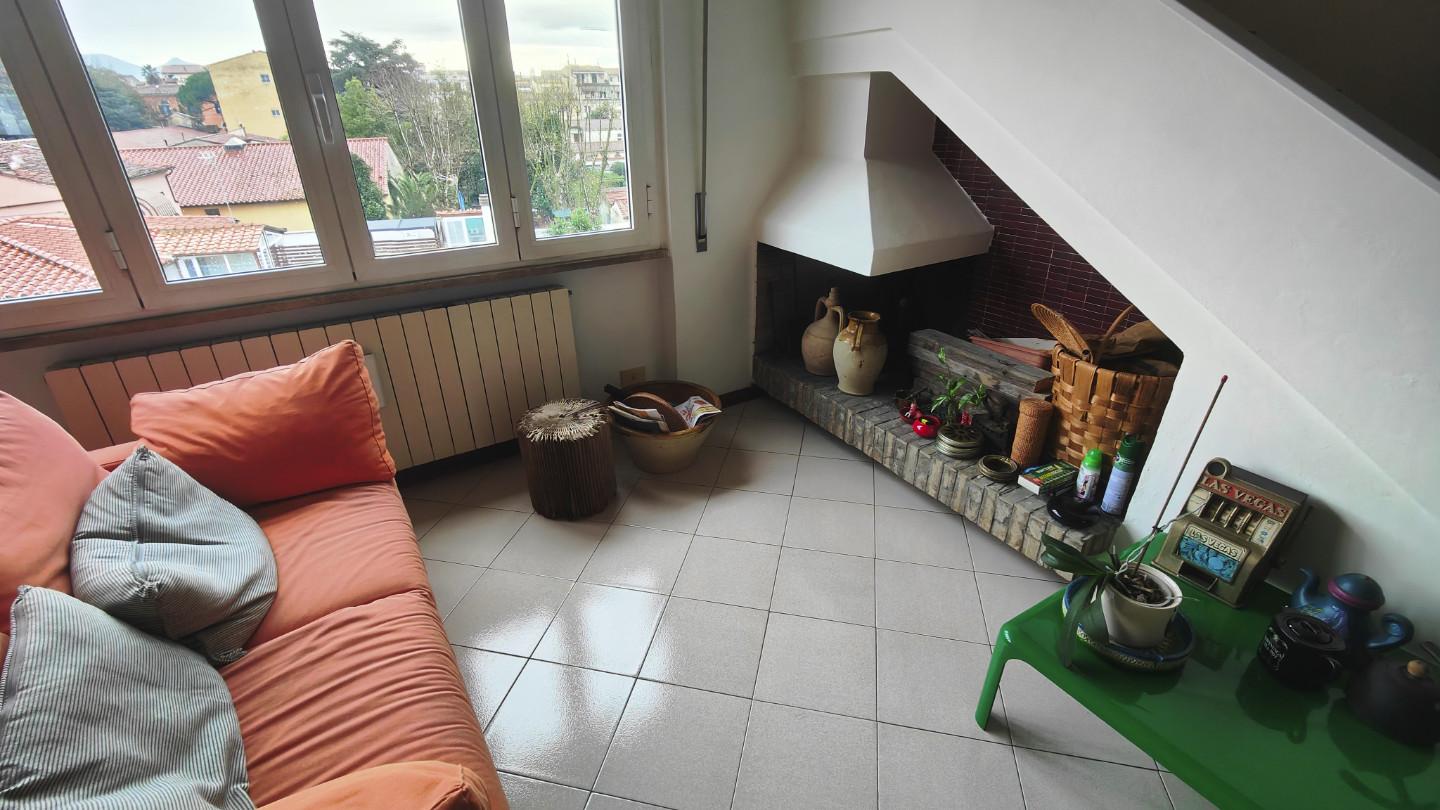 Attico con terrazzo, Pisa santa maria