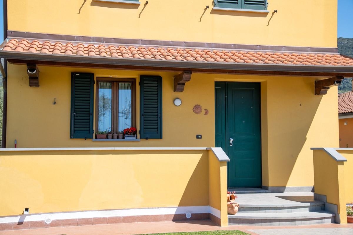 Villa con giardino a San Giuliano Terme