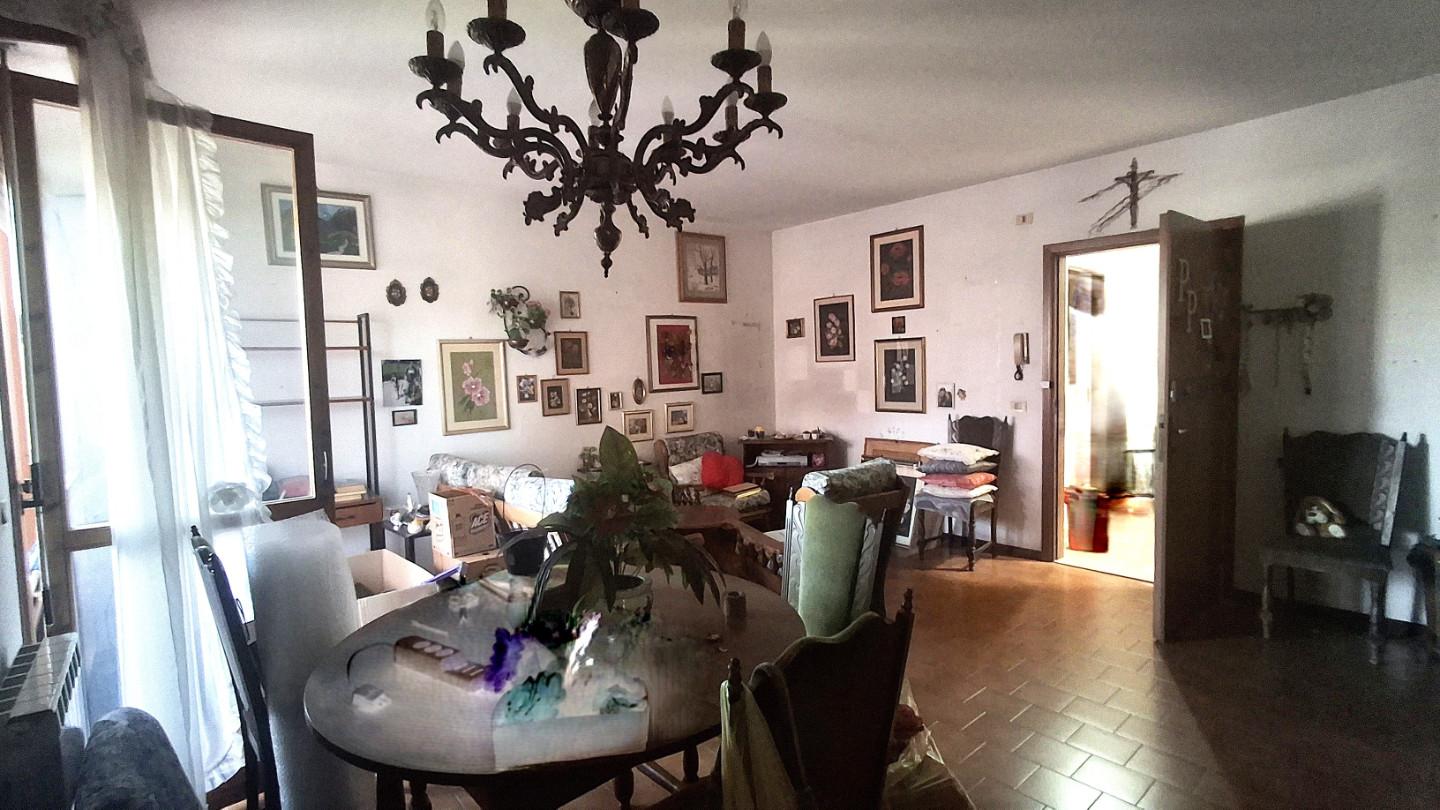 Appartamento con terrazzi, Pisa nova