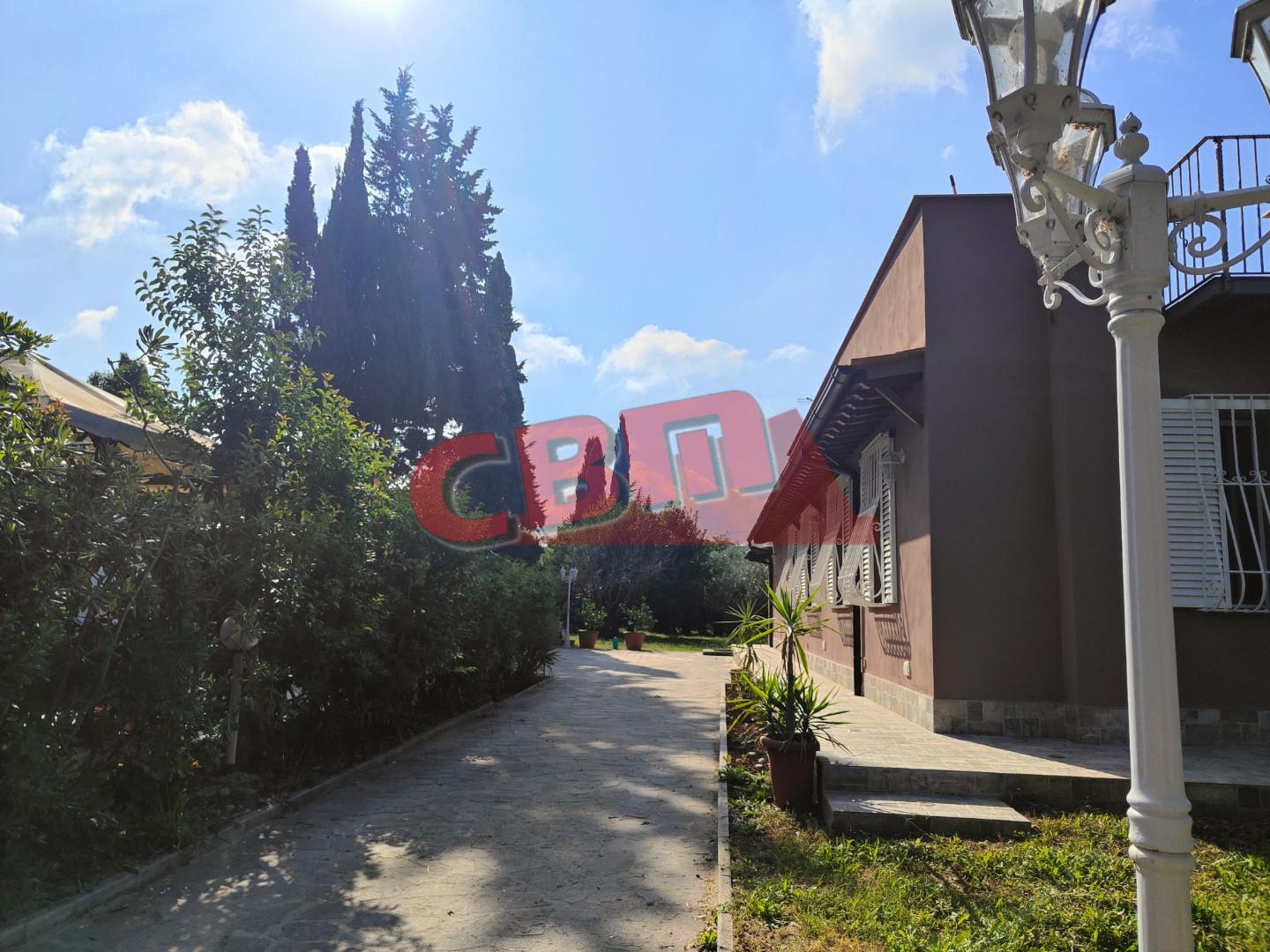 Villa arredata in affitto, Livorno le padule