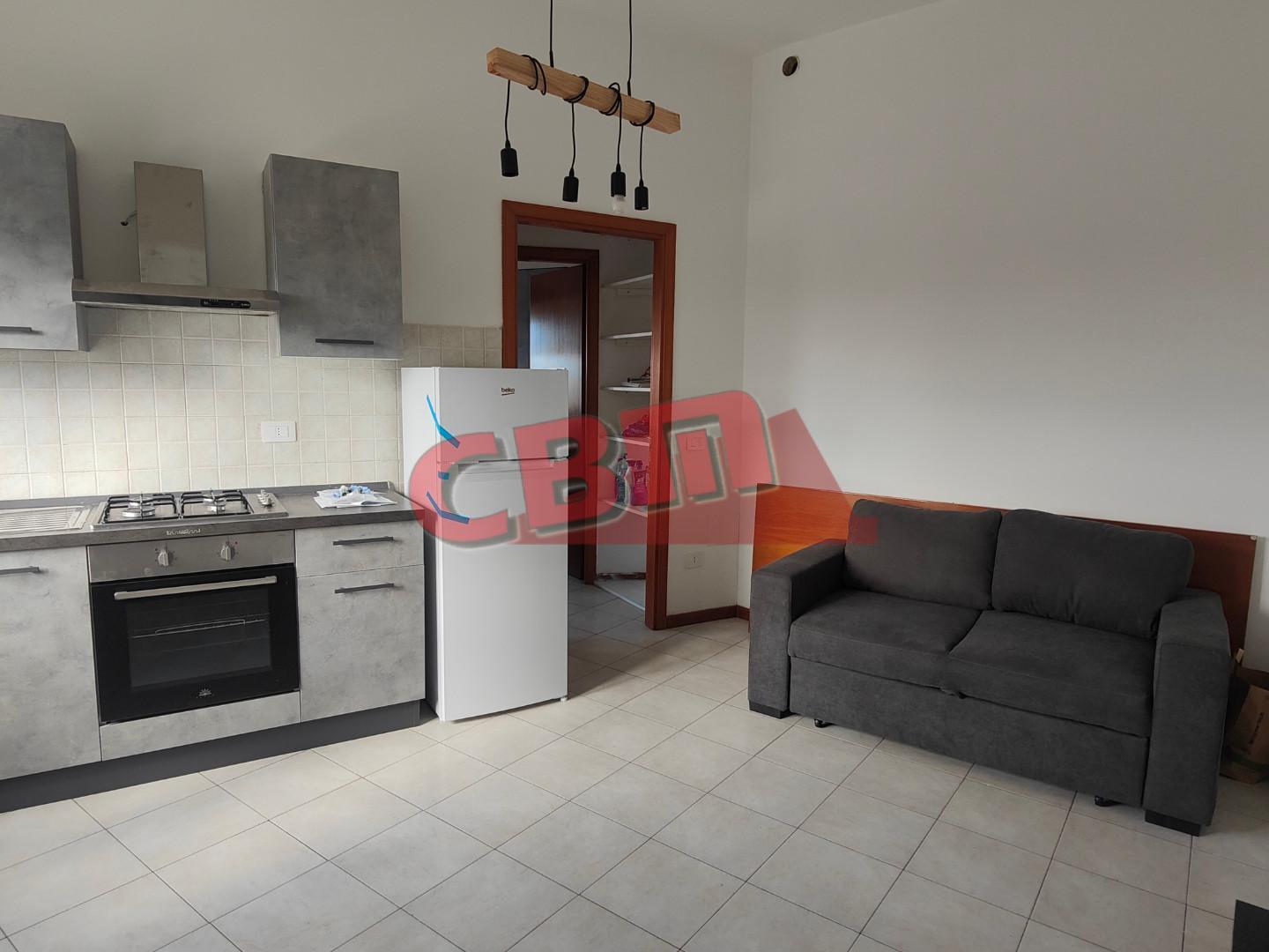 Bilocale arredato in affitto, Livorno porto industriale