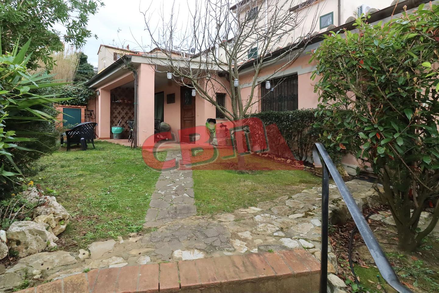 Casa indipendente con giardino, Livorno montenero alto