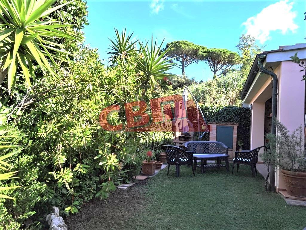 Casa indipendente con giardino, Livorno montenero alto
