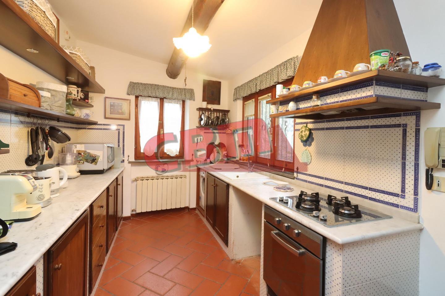 Casa indipendente con giardino, Livorno montenero alto