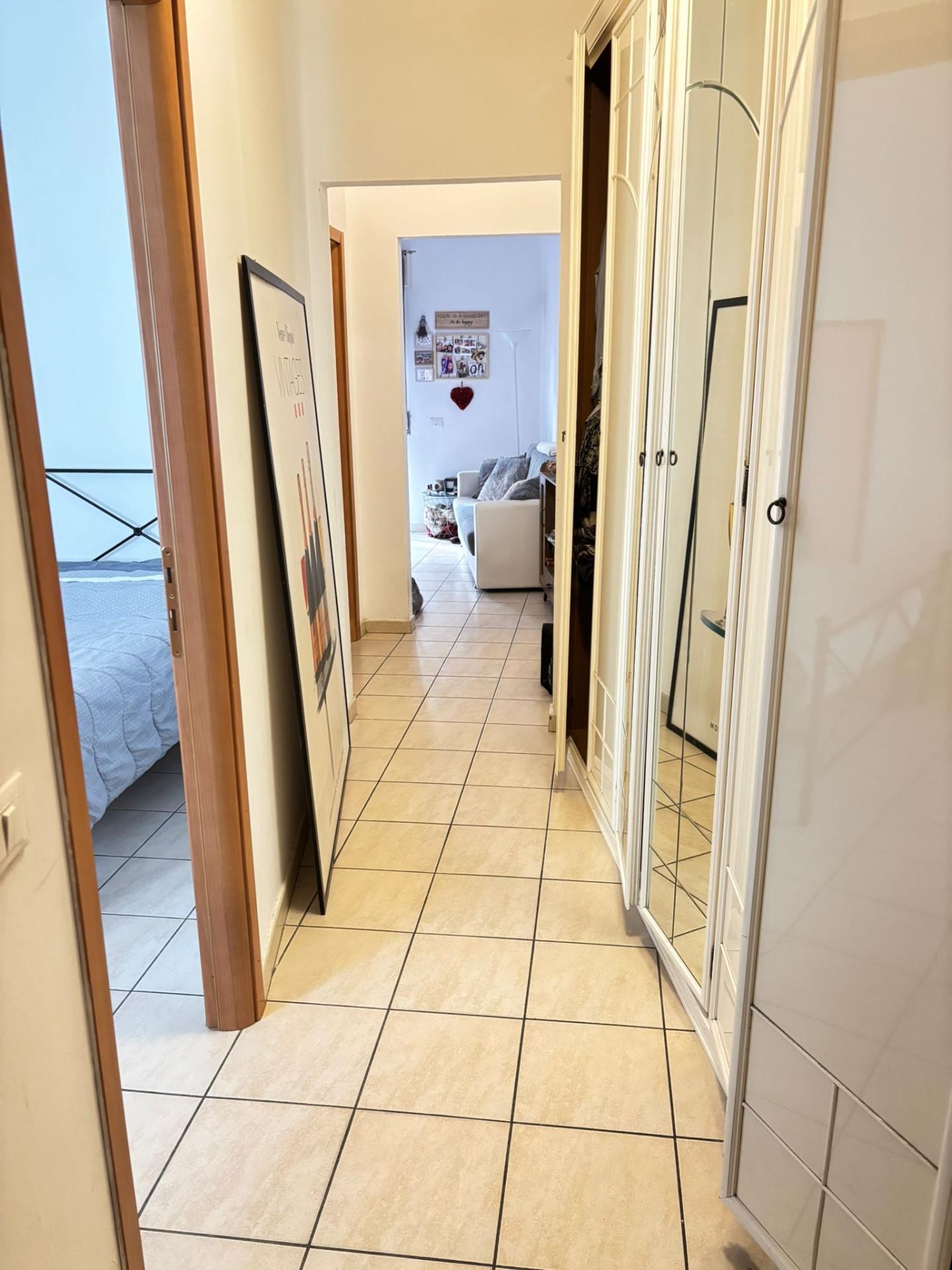 Bilocale arredato in affitto, Livorno porta a mare