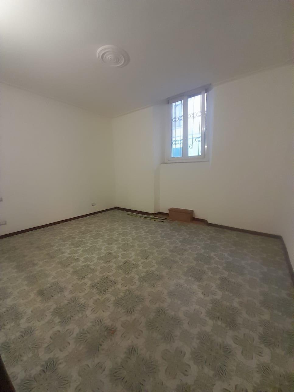 Quadrilocale con giardino, Livorno s. marco