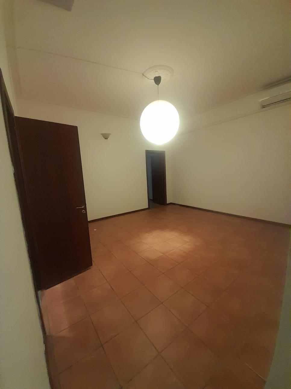 Quadrilocale con giardino, Livorno s. marco