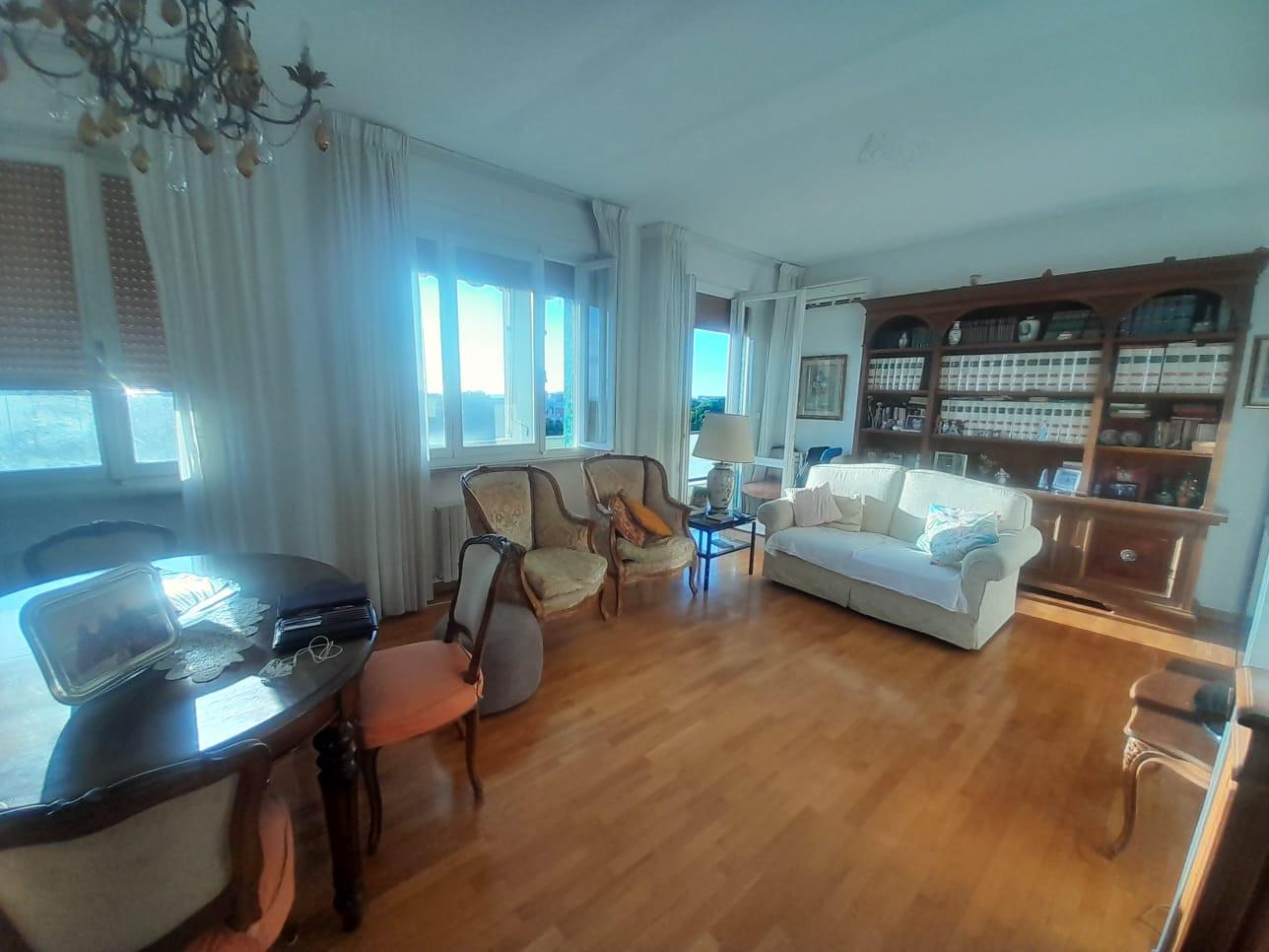 Appartamento vista mare, Livorno via goito