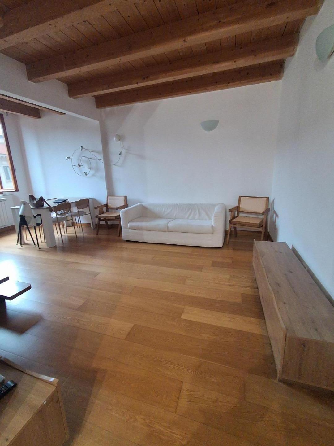 Bilocale arredato in affitto, Livorno accademia