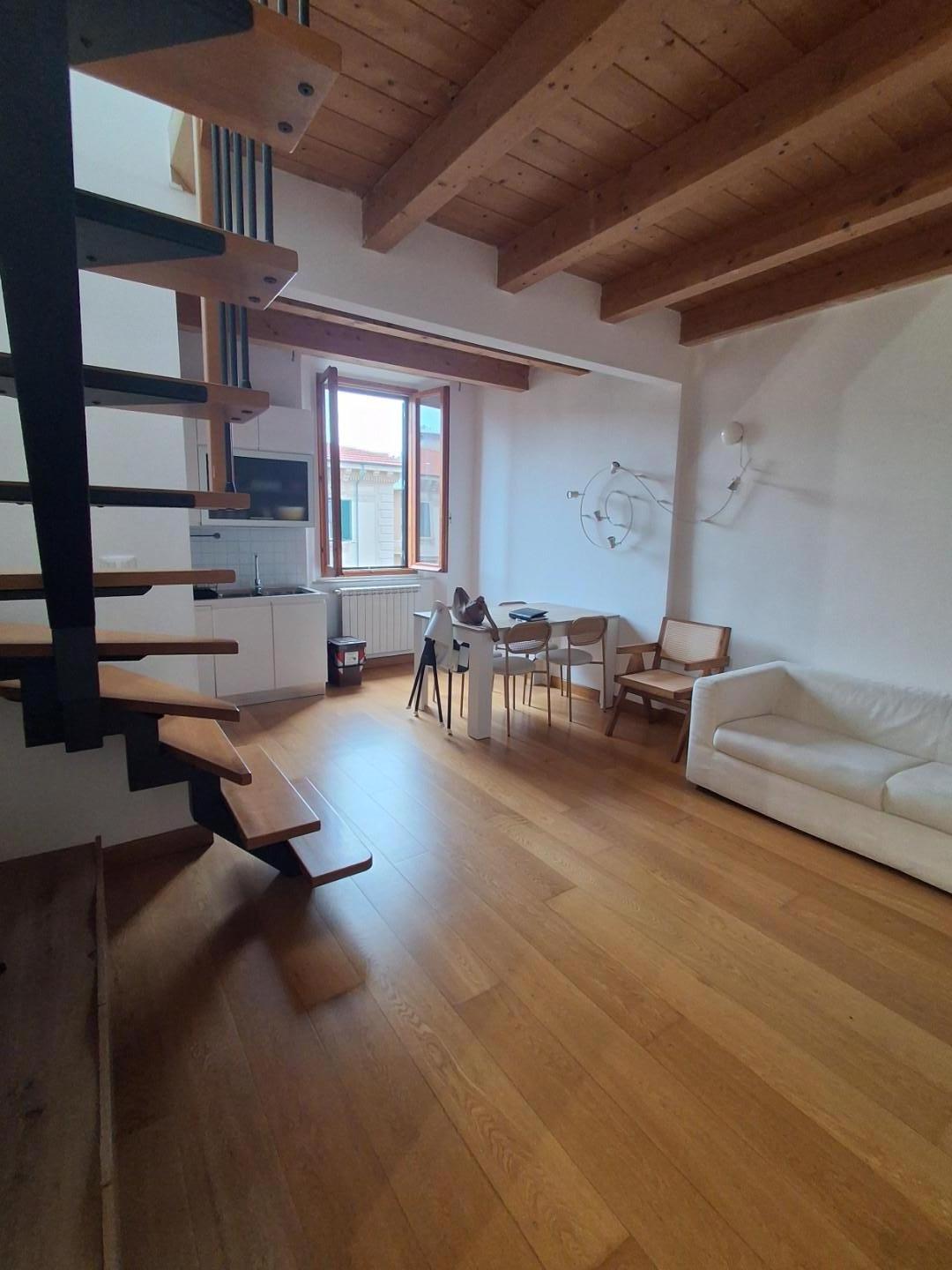 Bilocale arredato in affitto, Livorno accademia