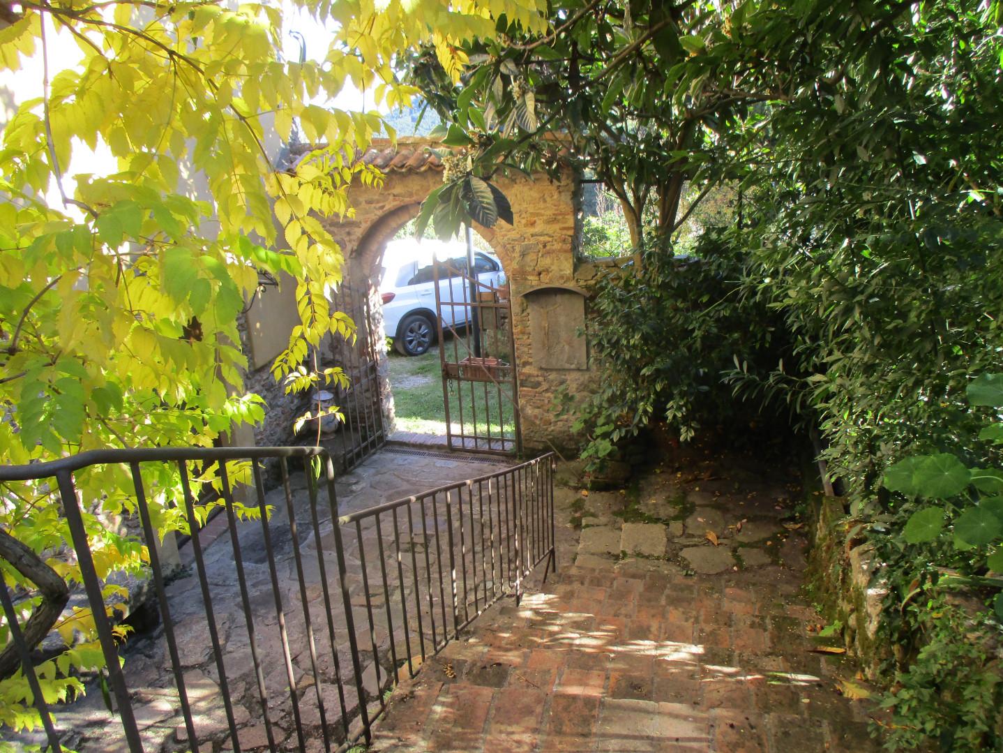casale in vendita a Buti