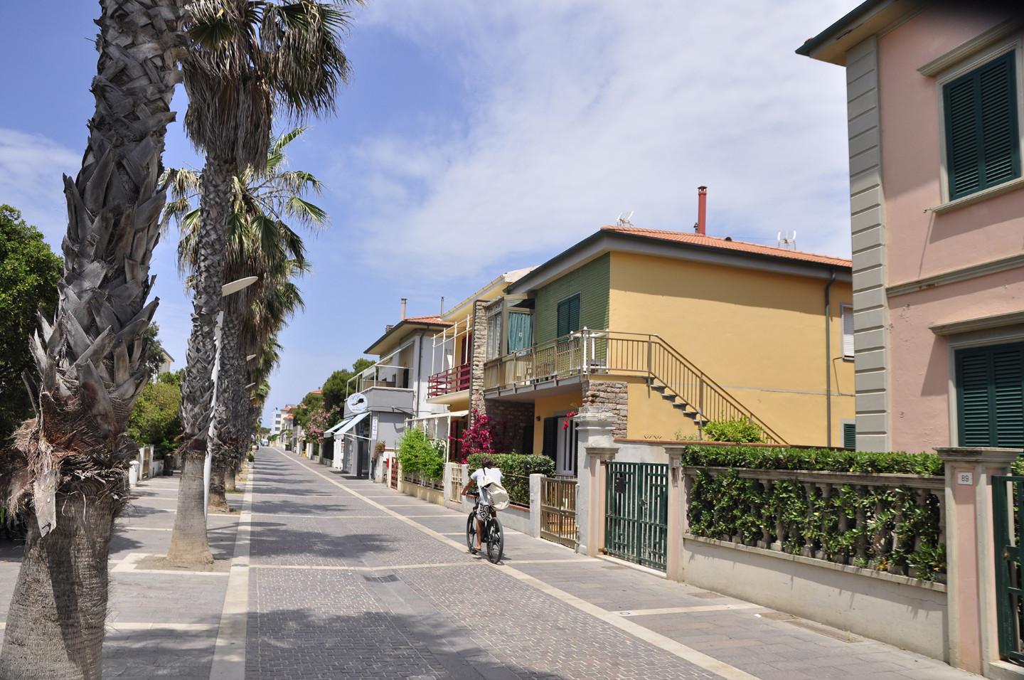 Casa indipendente con giardino a Cecina