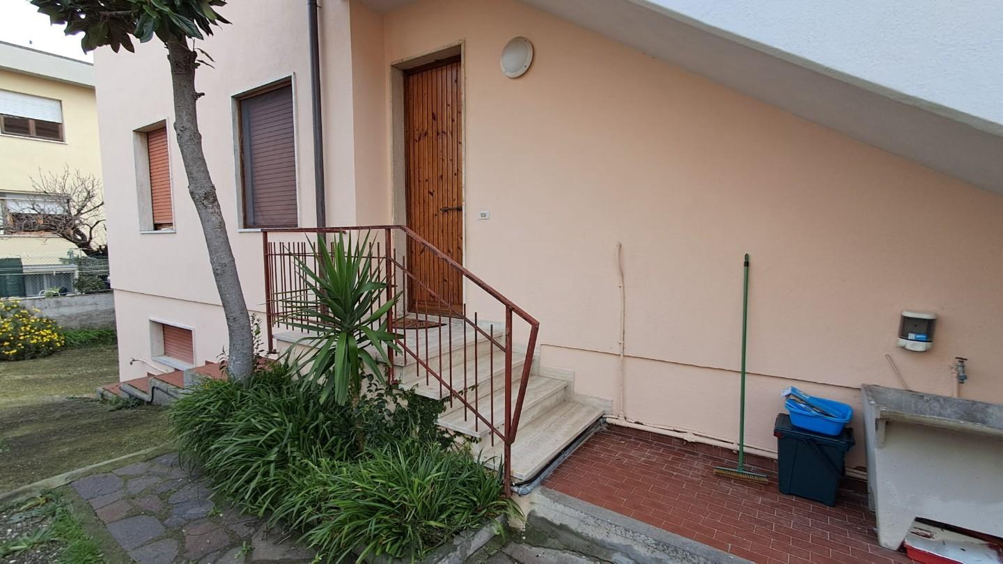 Trilocale con giardino, Rosignano Marittimo rosignano solvay