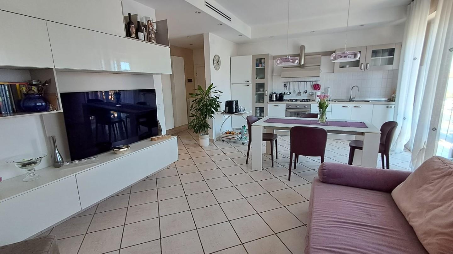 Quadrilocale con terrazzi, Cecina marina