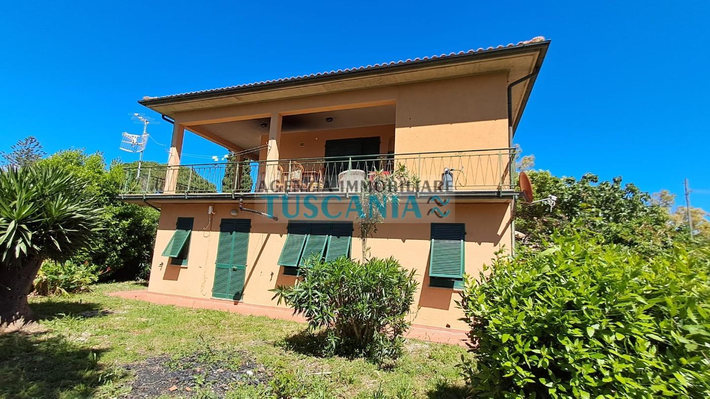 Villa Bifamiliare con giardino, Marciana procchio