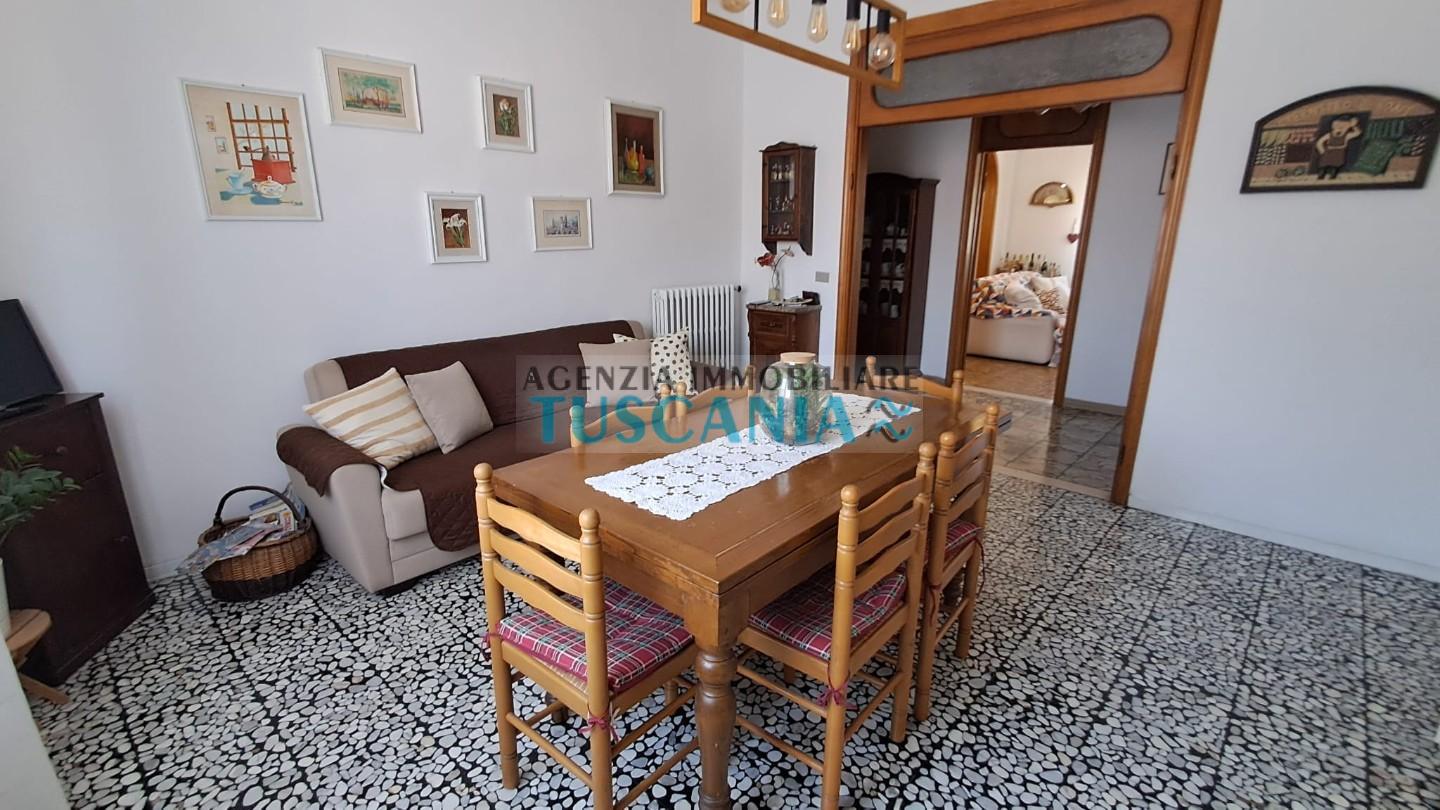 Appartamento con giardino a Cecina