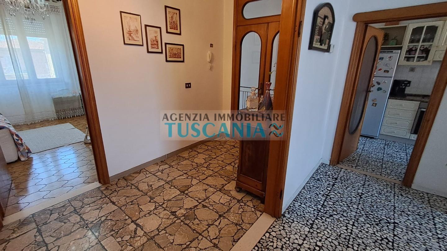 Appartamento con giardino a Cecina