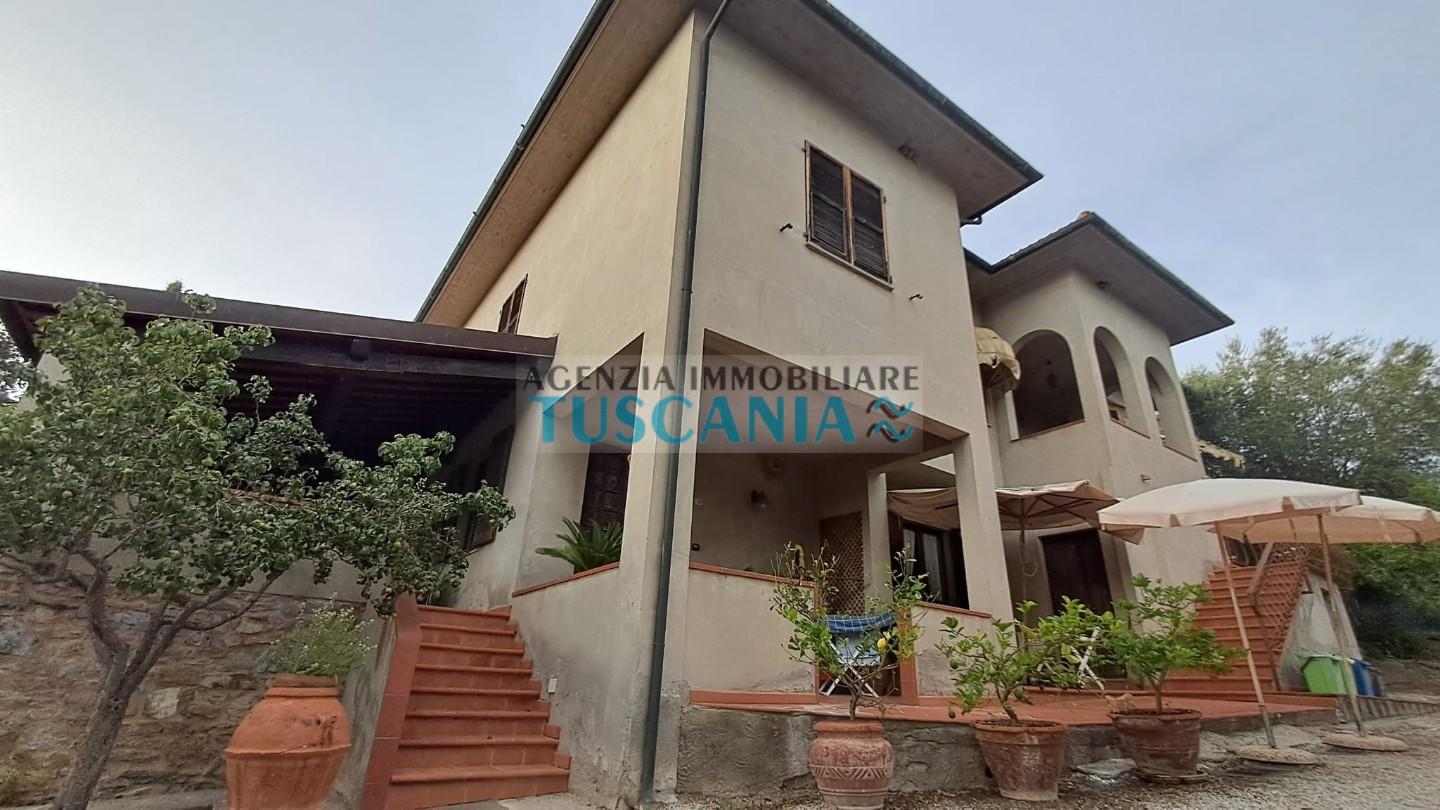 Casa indipendente con giardino a Suvereto