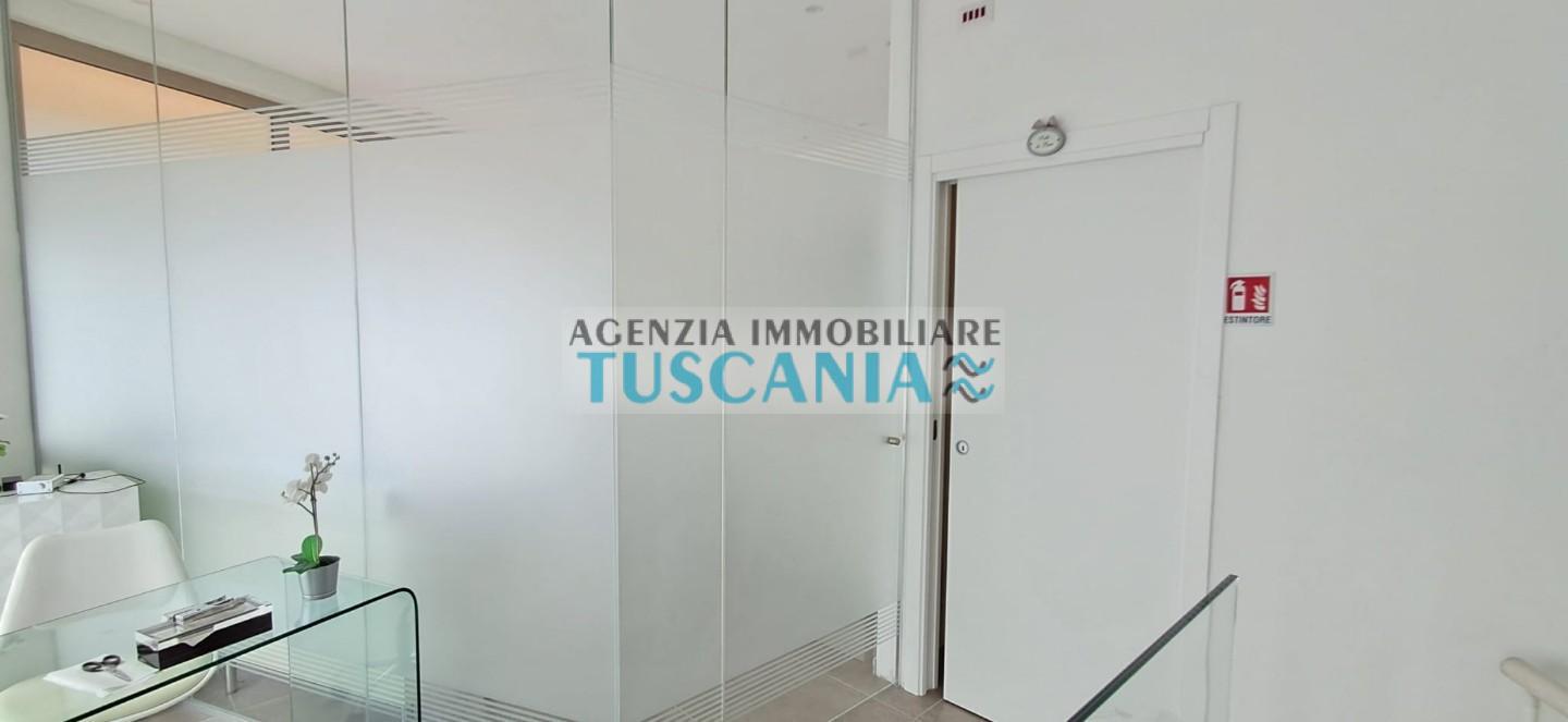 Locale commerciale ristrutturata a Marciana Marina